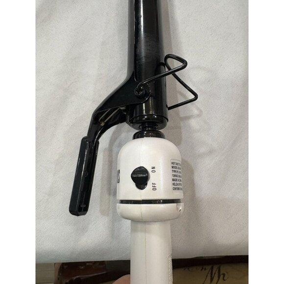 Hot Shot Tools Black Pearl 1 1/4" Ceramic Curling Iron, model S510402. - Picture 4 of 4